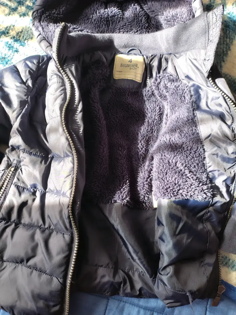 Chaqueta acolchada con capucha - 3