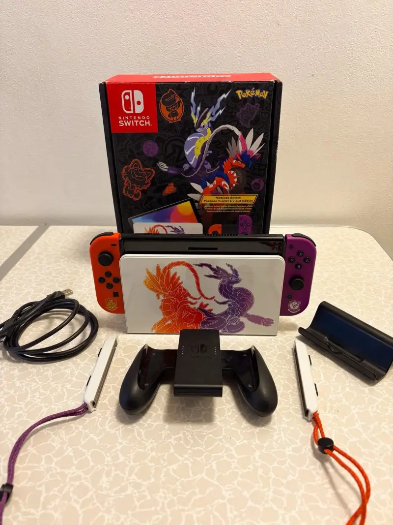Nintendo Switch Oled Edición Pokémon - 1
