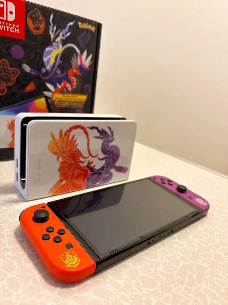 Nintendo Switch Oled Edición Pokémon - 2
