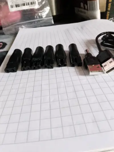Conjunto de adaptadores y cable USB afeitar - miniatura 2
