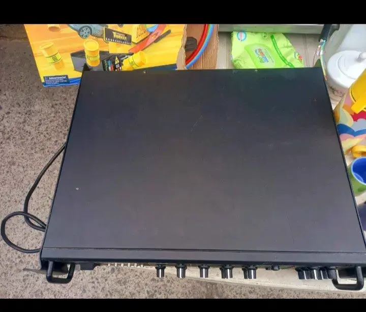 Amplificador de audio profesional - 3