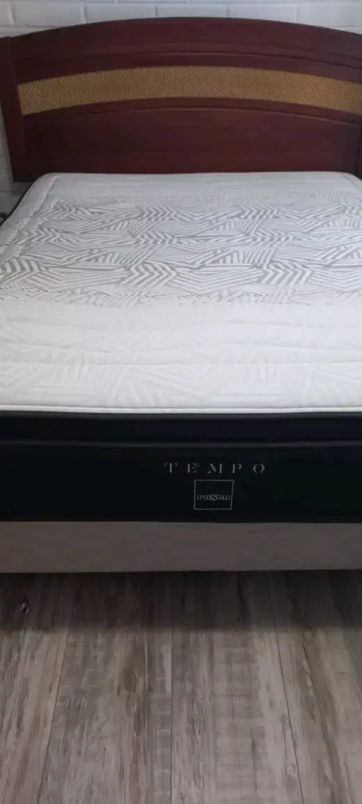Cama matrimonial con colchón - 2