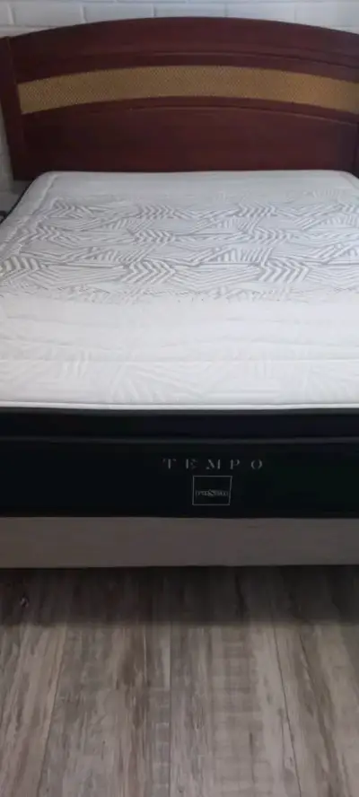 Cama matrimonial con colchón - miniatura 2