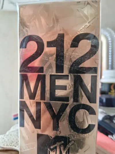 Perfume 212 Men NYC 100ml - miniatura 5