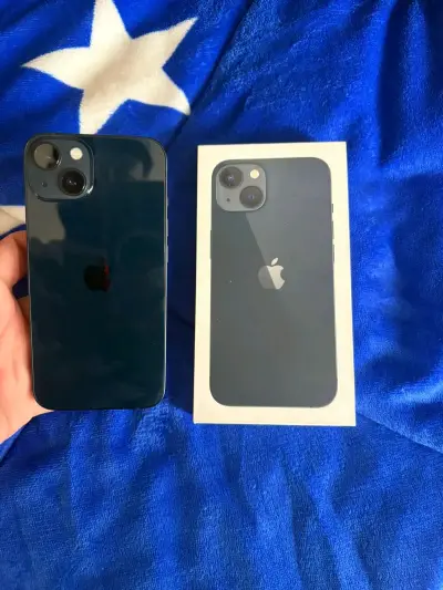 iPhone 13 azul  con caja - miniatura 2