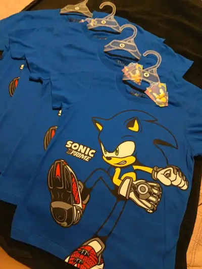 Polera niño Sonic azul nuevas - miniatura 2