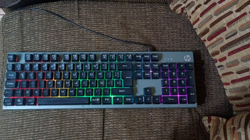 Teclado HP con retroiluminación