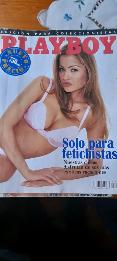 Revista Playboy edición coleccionista - miniatura 5