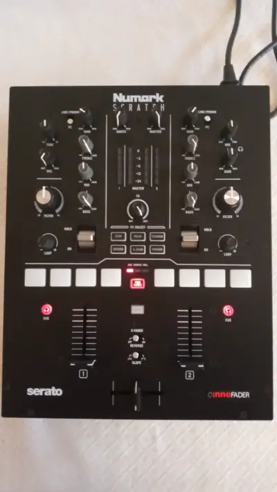 Numark Scratch Mezclador DJ - miniatura 1