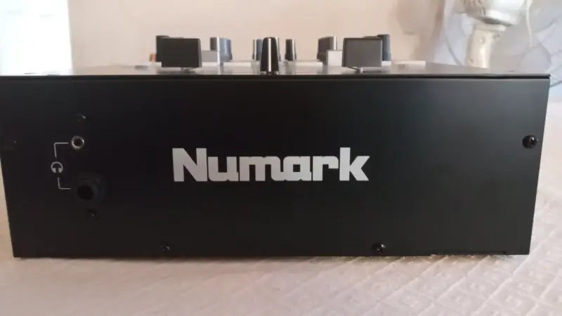 Numark Scratch Mezclador DJ - 3