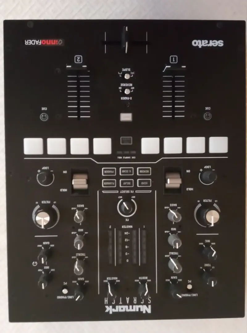 Numark Scratch Mezclador DJ - 6