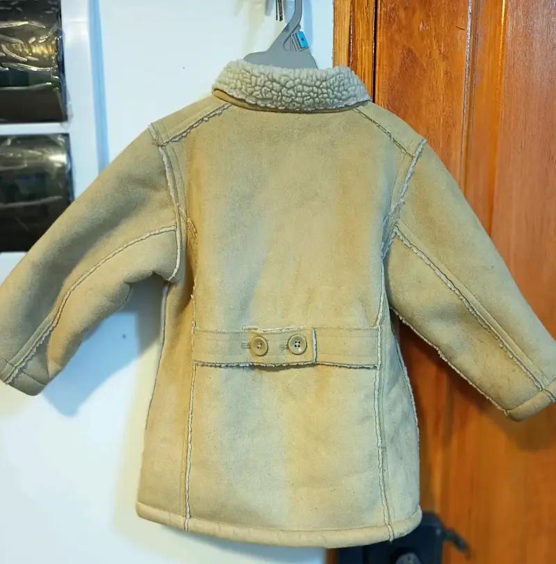 Abrigo infantil beige con corderito - 2