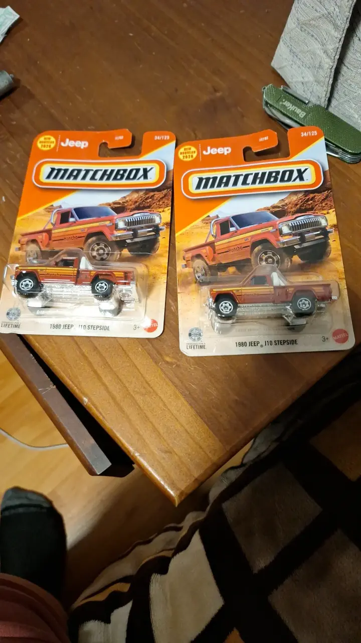 Set de autos de juguete en estuche - 2
