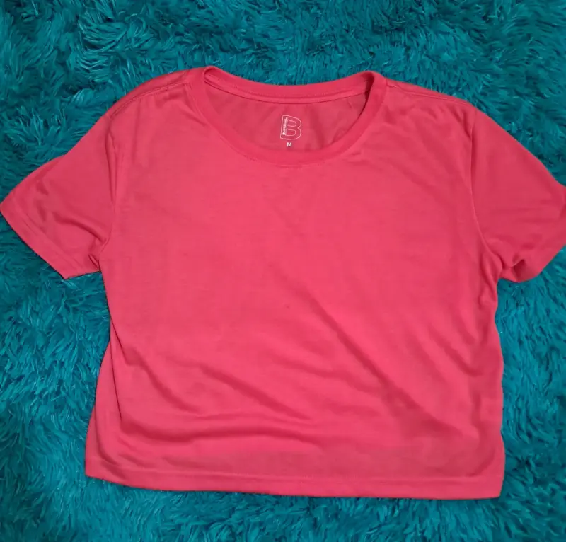 Polera rosa sencilla - 2