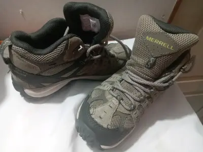 Botas trekking Merrell gris - miniatura 1