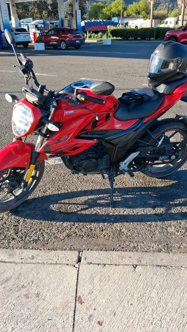 Suzuki Gixxer(gsx)150 FI - 6