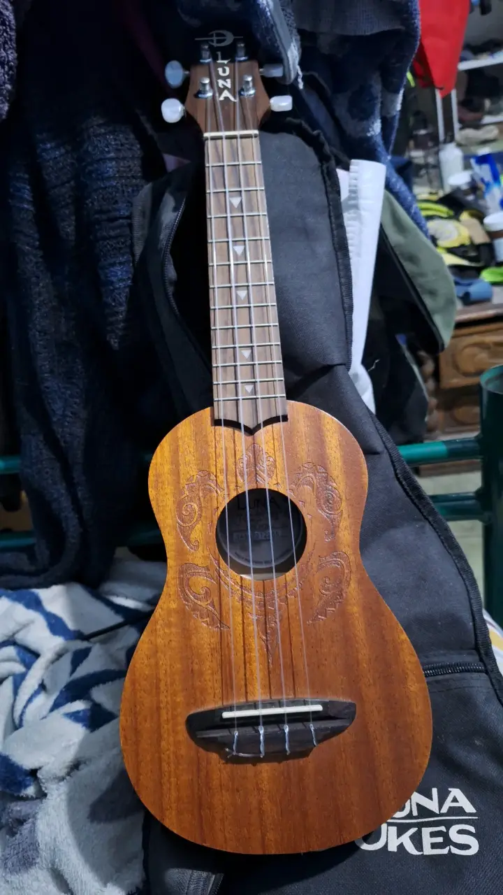 ukulele Luna Dkes - 2