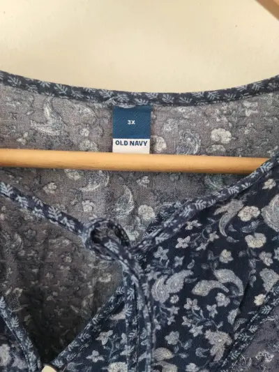 Blusa azul floral de manga larga - miniatura 3