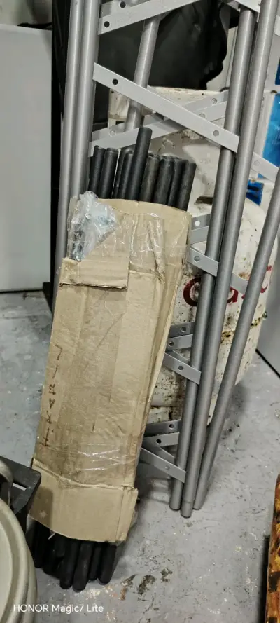 Escalera plegable de aluminio - miniatura 1