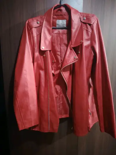 Chaqueta de eco cuero roja - miniatura 1
