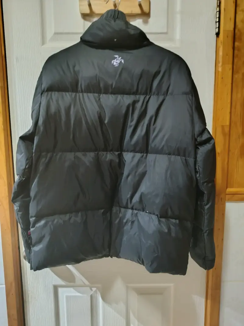 Chaqueta acolchada negra Haka Honu - 4