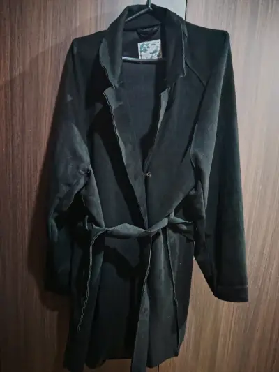 Abrigo negro para mujer gamuza - miniatura 1