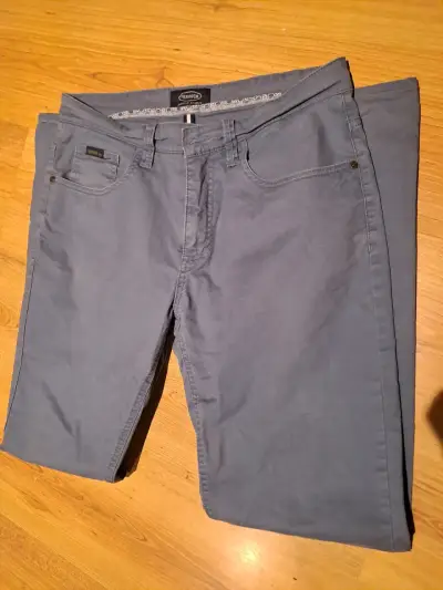 Pantalón Ferouch, talla 46 - miniatura 1
