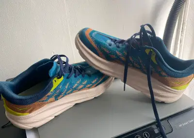 Zapatillas deportivas azul y naranja - miniatura 1