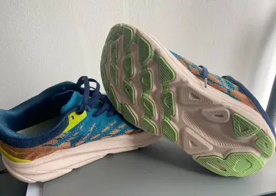 Zapatillas deportivas azul y naranja - miniatura 2