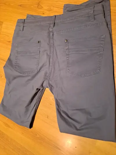 Pantalón Ferouch, talla 46 - miniatura 2