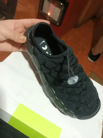 Zapatillas deportivas negras Nike - miniatura 4