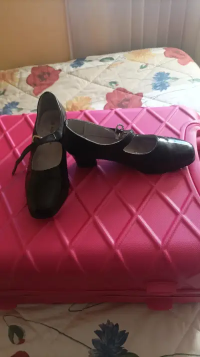 Sandalias doradas casuales - miniatura 4