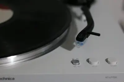 Tocadiscos Audio-Technica blanco - miniatura 5