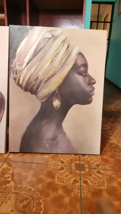 Cuadro de mujer con pañuelo dorado - miniatura 1