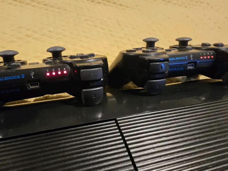 Consola PS3 con 2 controles - 2