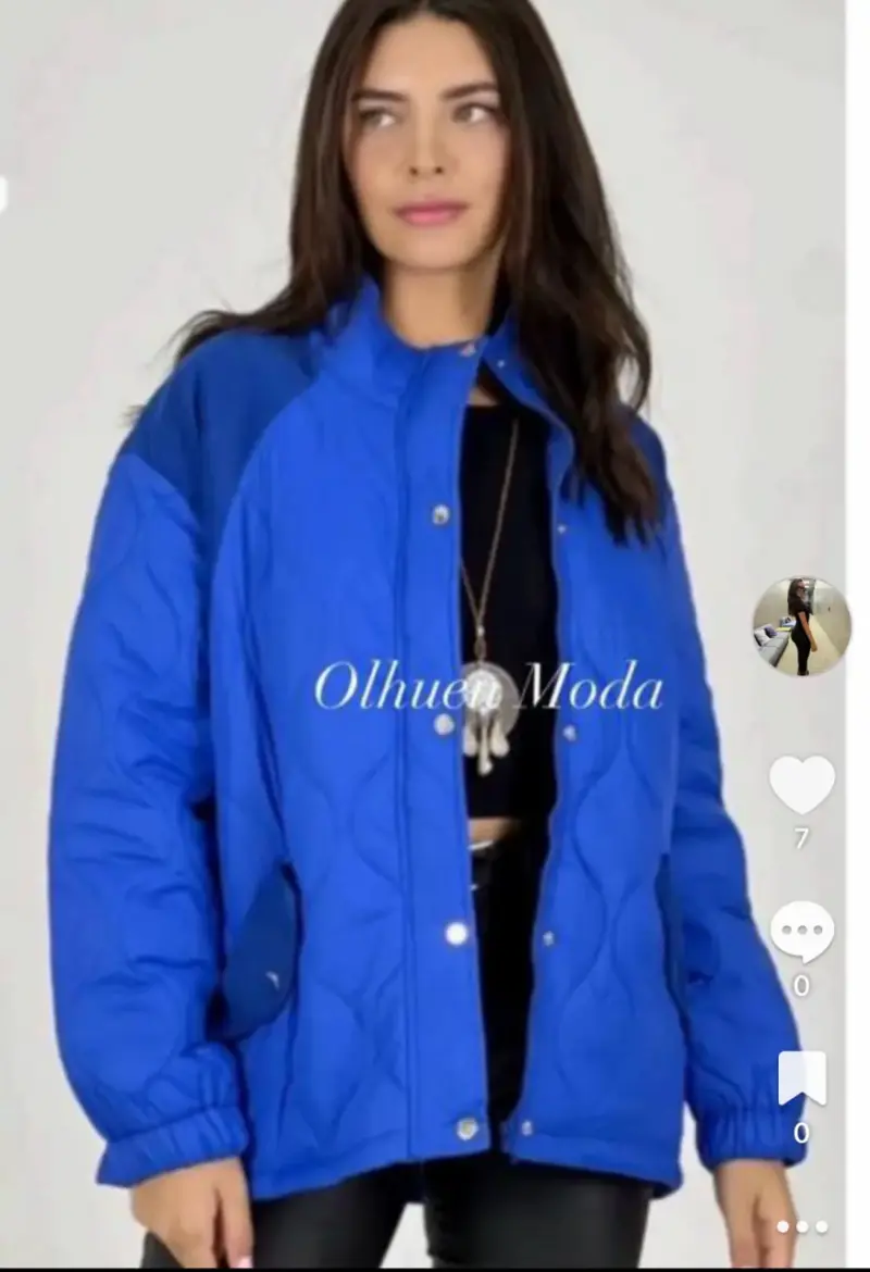 Chaqueta azul acolchada para mujer - 1