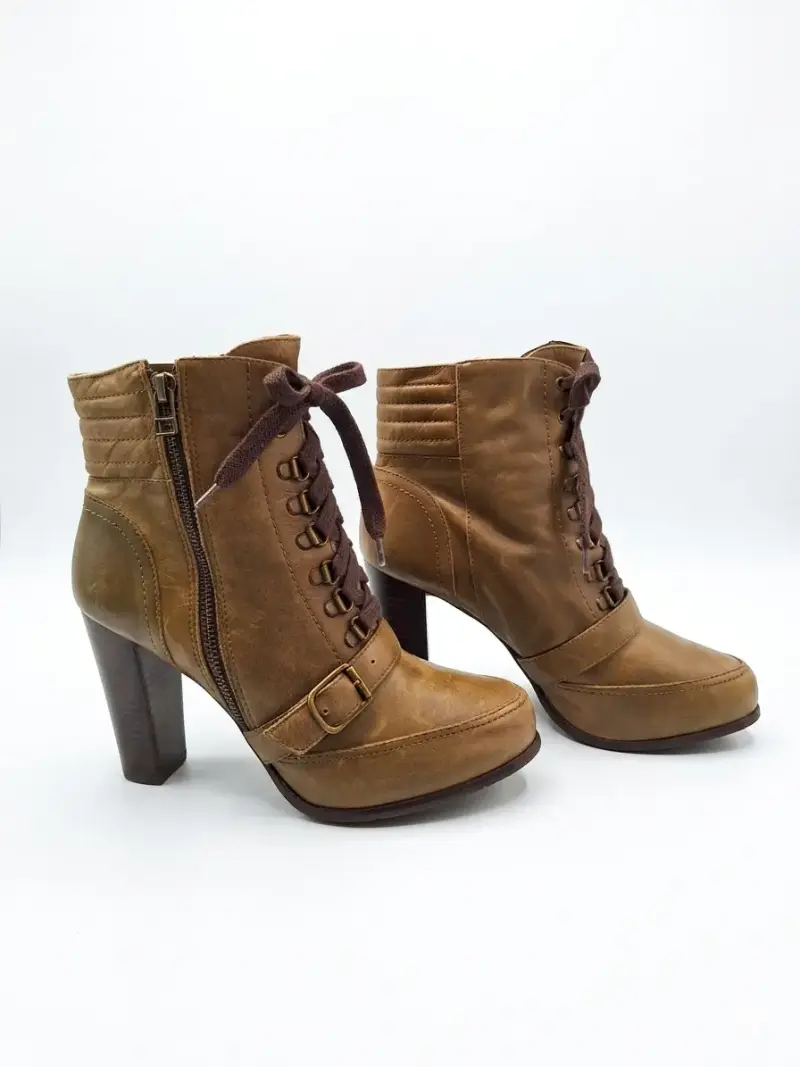 Botines de cuero marrón con tacón - 2