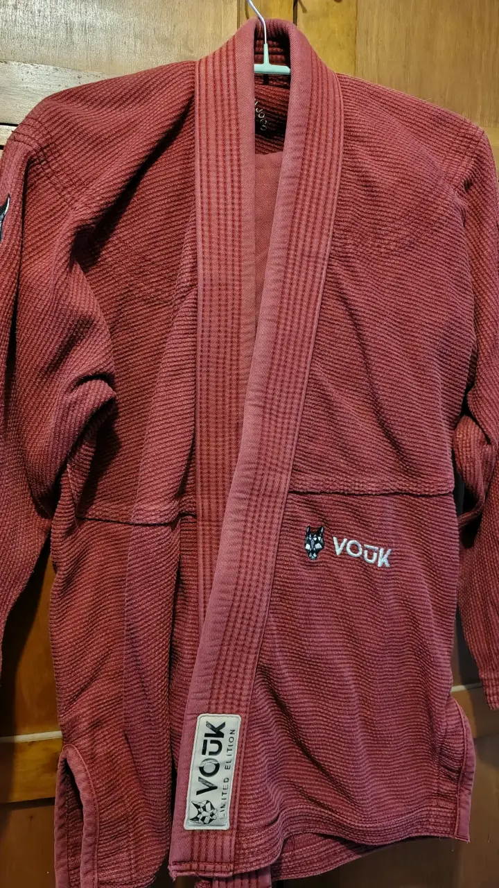 Kimono de jiu-jitsu rojo Vouk - 2