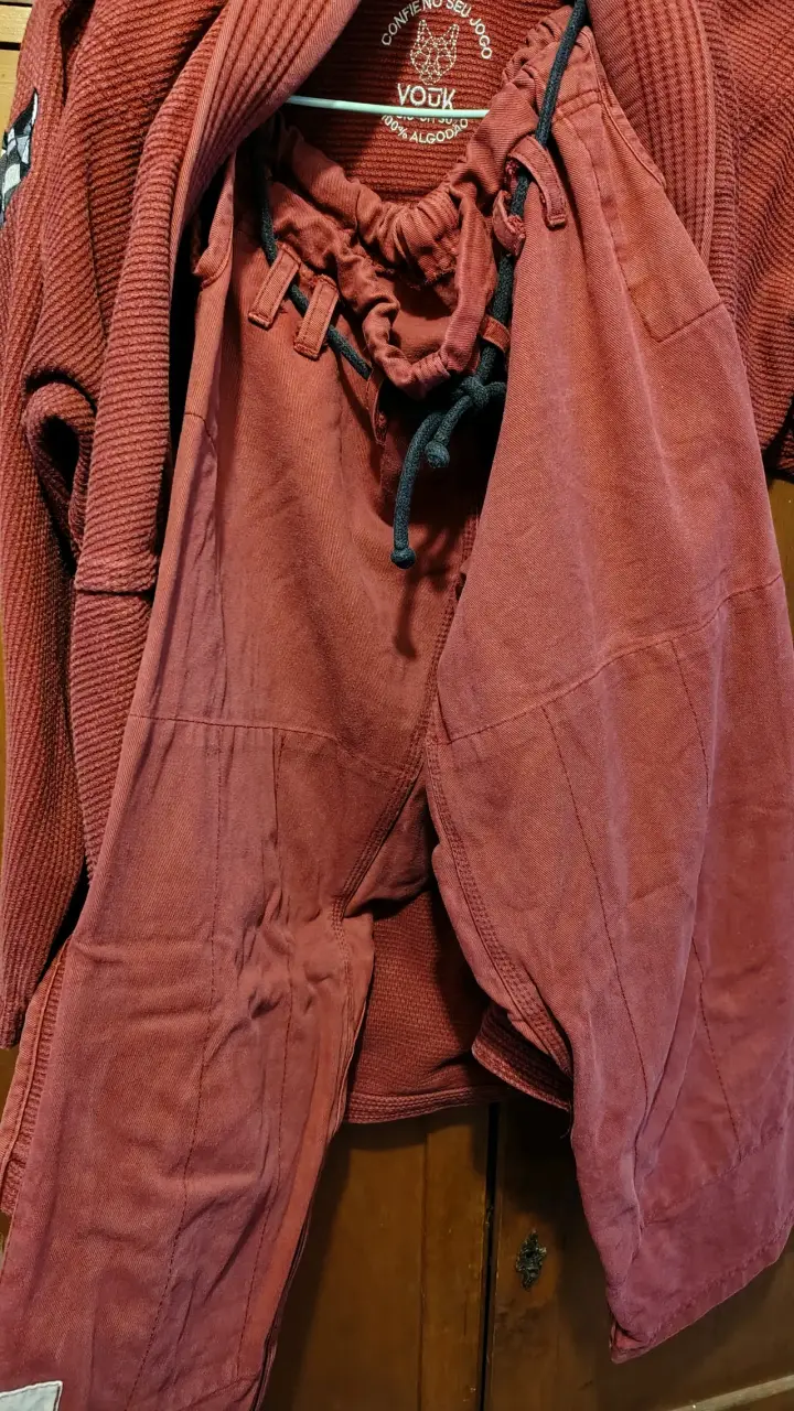 Kimono de jiu-jitsu rojo Vouk - 4