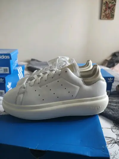 Zapatillas Adidas 41.5 - miniatura 1