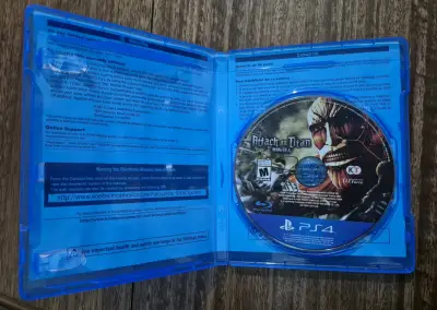 Juego PS4 Attack on Titan - miniatura 2