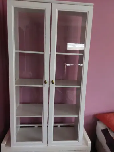 Vitrina blanca con puertas de vidrio - miniatura 2