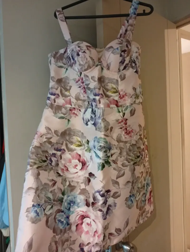 Vestido floral sin mangas - 1