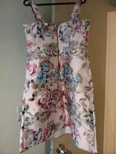 Vestido floral sin mangas - miniatura 2