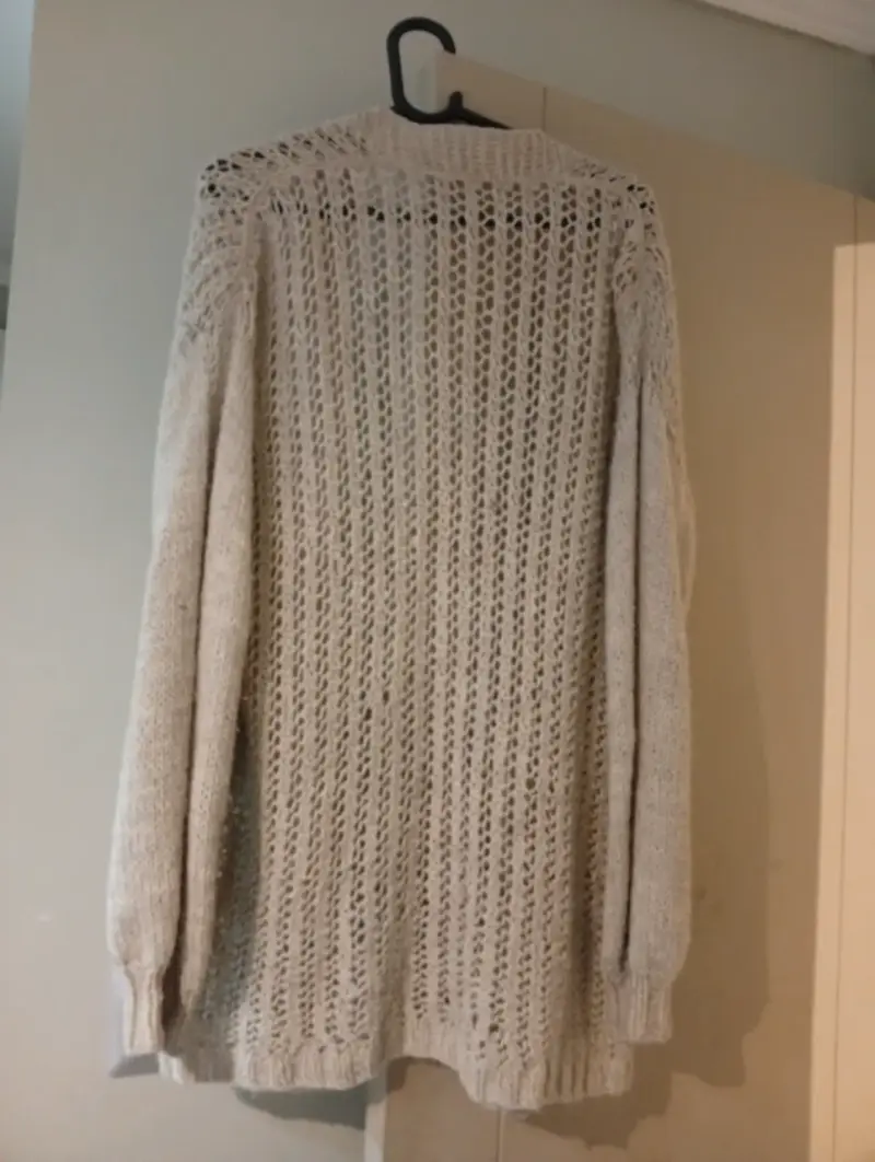 Cardigan beige tejido - 2