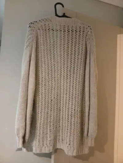 Cardigan beige tejido - miniatura 2