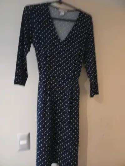 Vestido azul con puntos blancos - miniatura 1