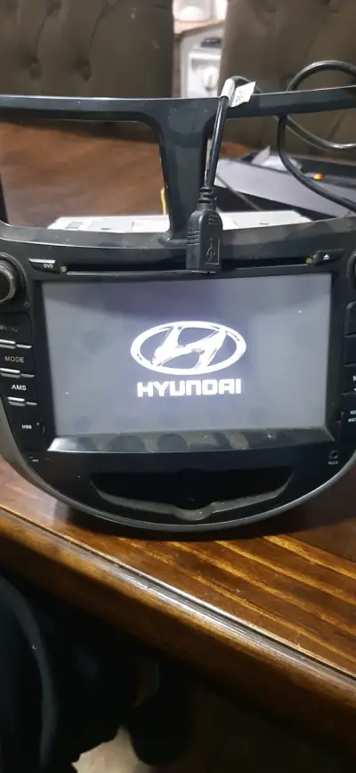 radio de auto hyundai - miniatura 1