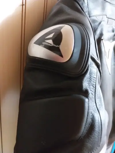 Chaqueta de moto Dainese negra - miniatura 3