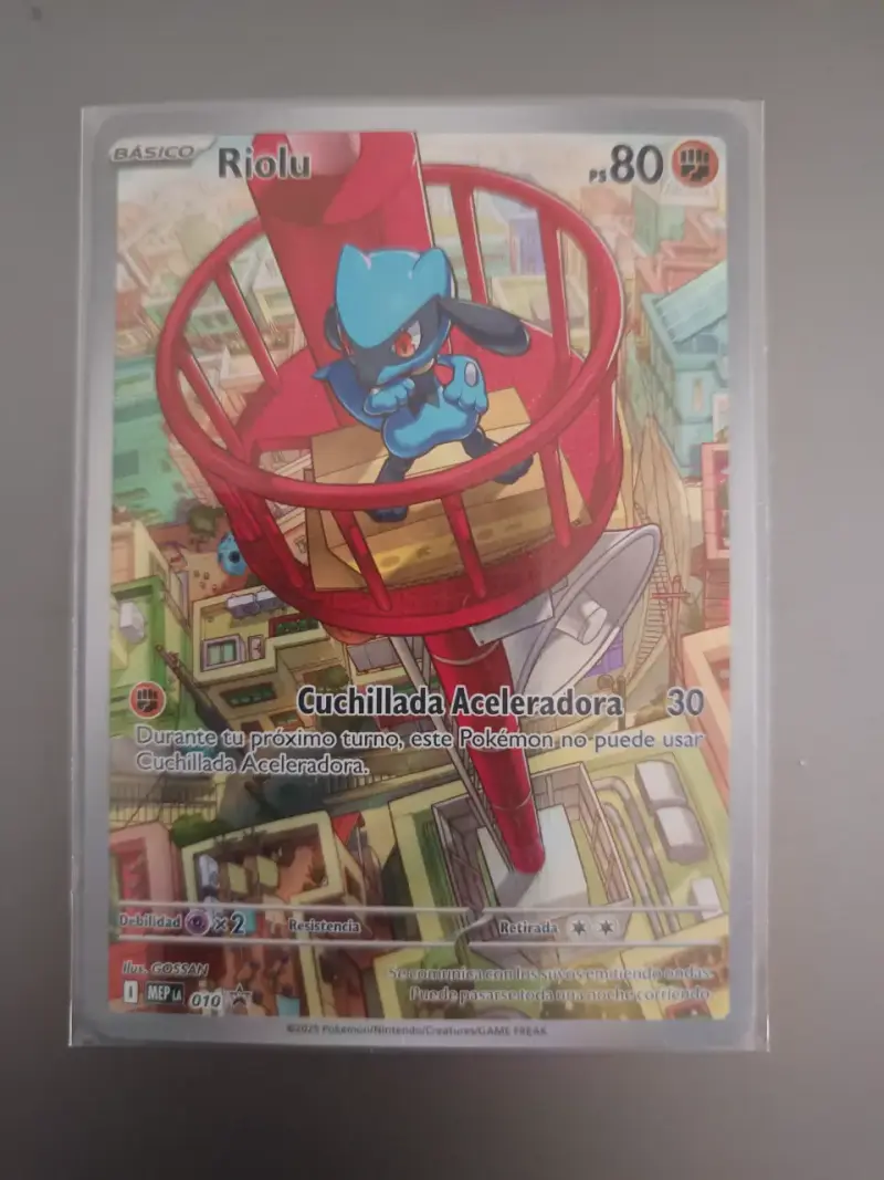 Carta Pokémon Riolu Holo Full Art